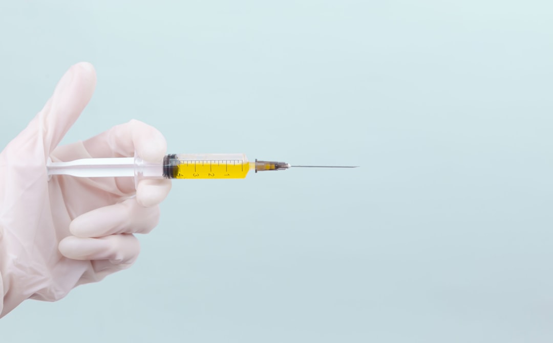 에피펜 자가주사기 0.3mg 허벅지 바깥쪽 주사 위치와 사용 후 응급실 이송 절차