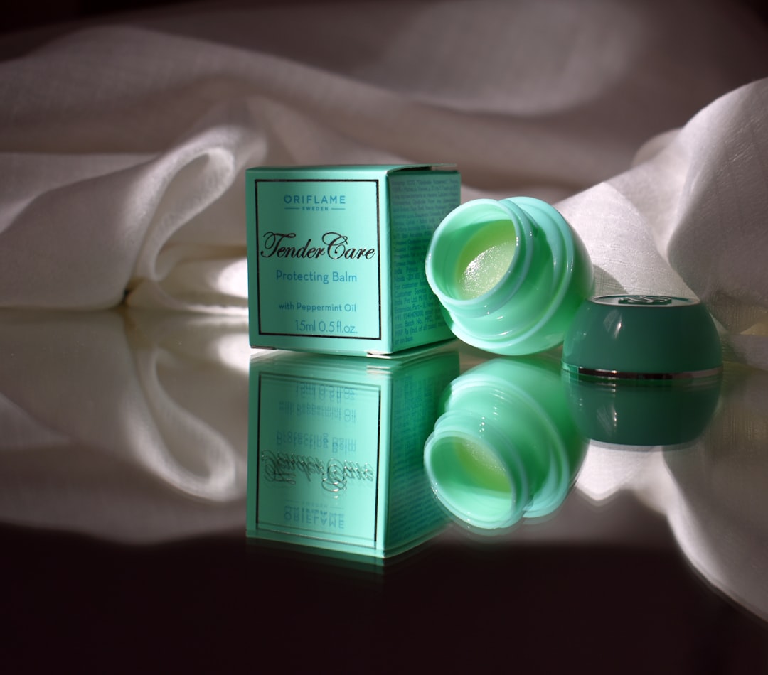 입술 건조와 갈라짐의 원인 분석