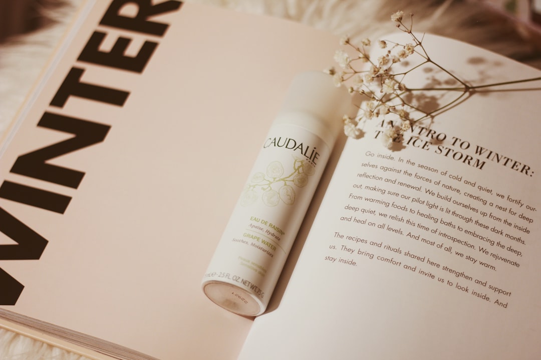 입술 보습 관리 순서와 립밤 선택 가이드